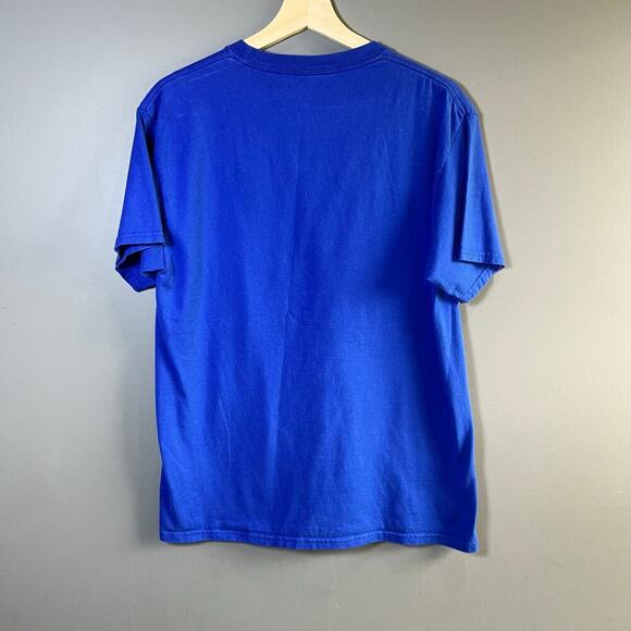 Men’s Disney “I Conquered Its A Small World” T Shirt Size Medium - Picture 6 of 7